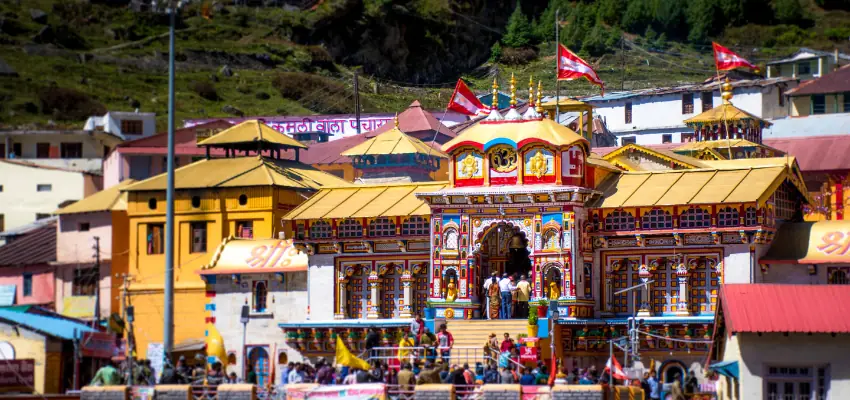 Badrinath Temple Timings and Darshan Guide