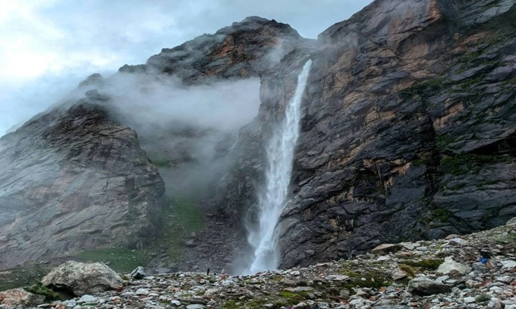 Vasudhara Falls Guide